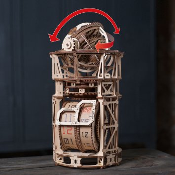 Modèle réduit en bois pendulette tourbillon