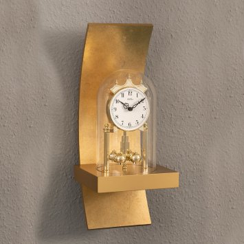 Horloge annuelle murale sur console