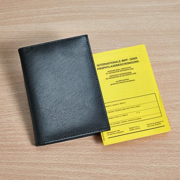 Pochette pour carnet de vaccination en cuir