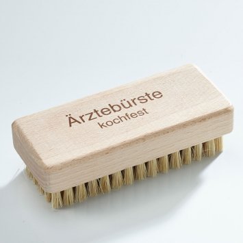 Brosse à ongles de médecin