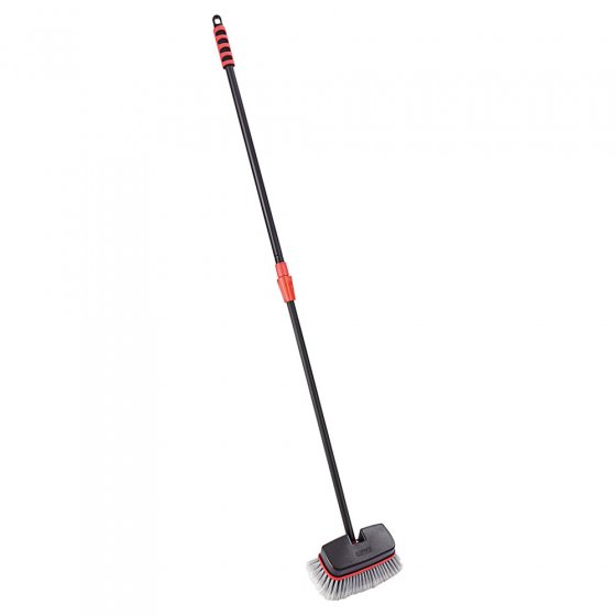 Brosse télescopique avec réservoir d’eau