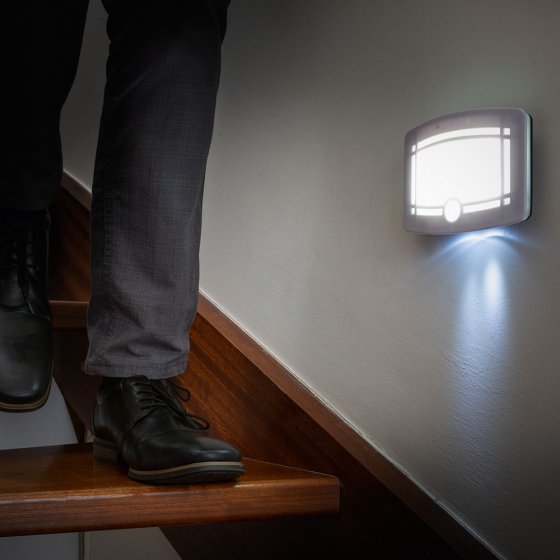 Lampe murale LED avec détecteur de mouvement