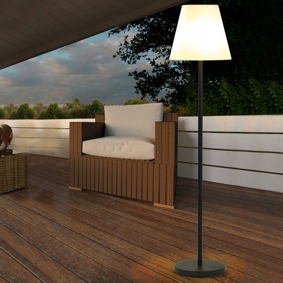 Lampe solaire sur pied