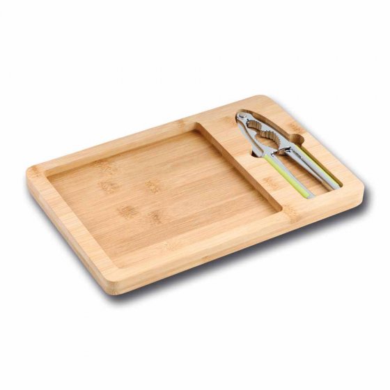 Planche en bambou avec casse-noix