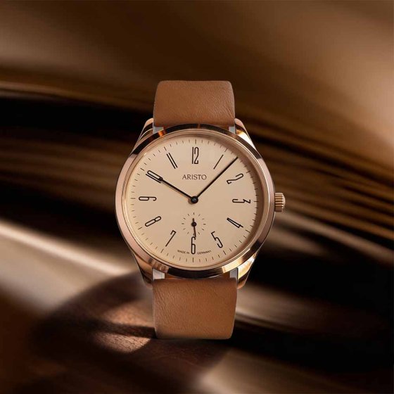 Montre pour homme rose avec bracelet en cuir 
