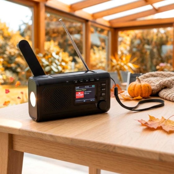 Radio DAB+ à manivelle et solaire avec écran couleur 