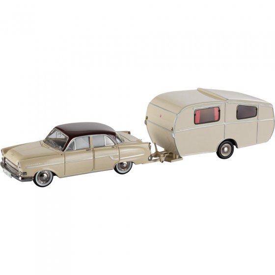 Opel Kapitän avec caravane 