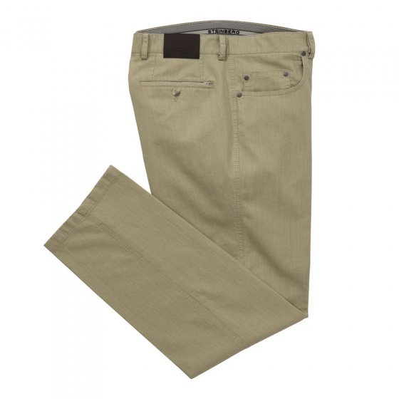 Pantalon de voyage à l’entretien aisé