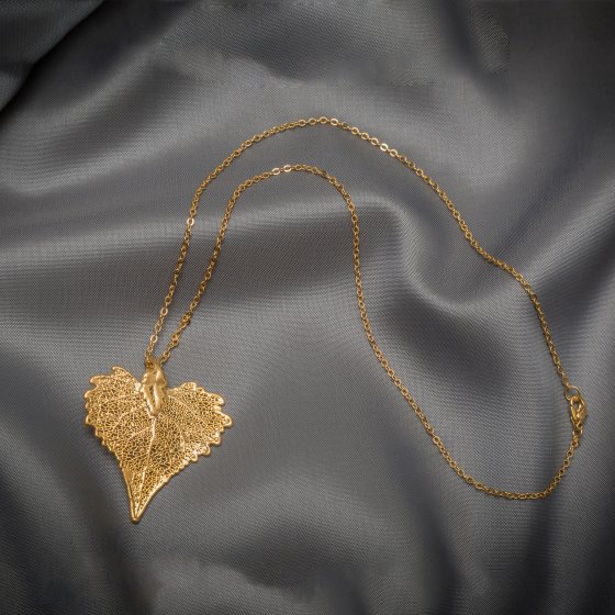 Collier en peuplier noir