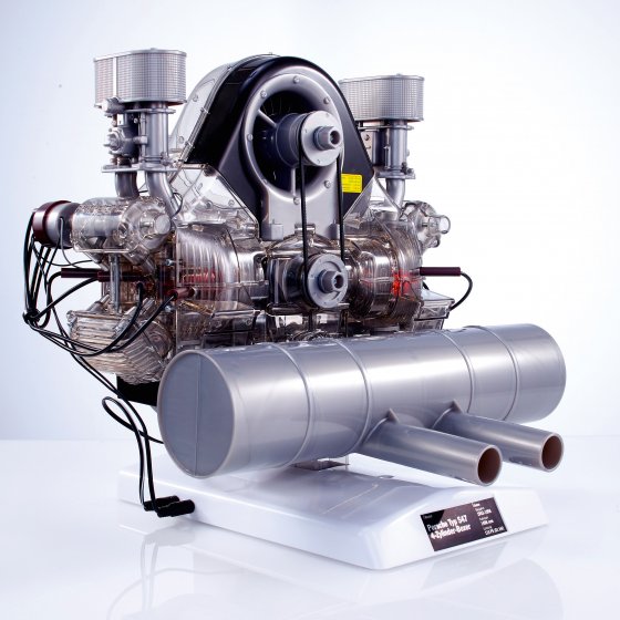 Maquette moteur de course Porsche Carrera type 547
