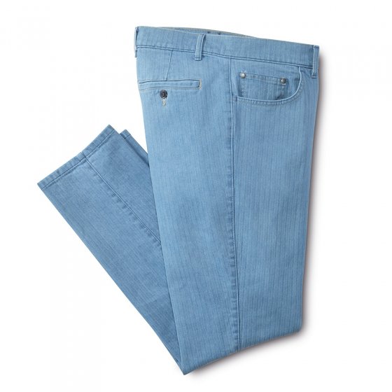 Jean a 2025 motif