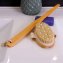 Brosse en bois pour le dos et le corps - 1
