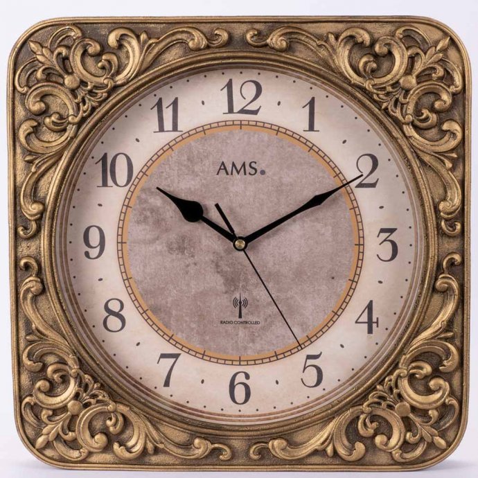 Horloge murale radiopilotée « décor »