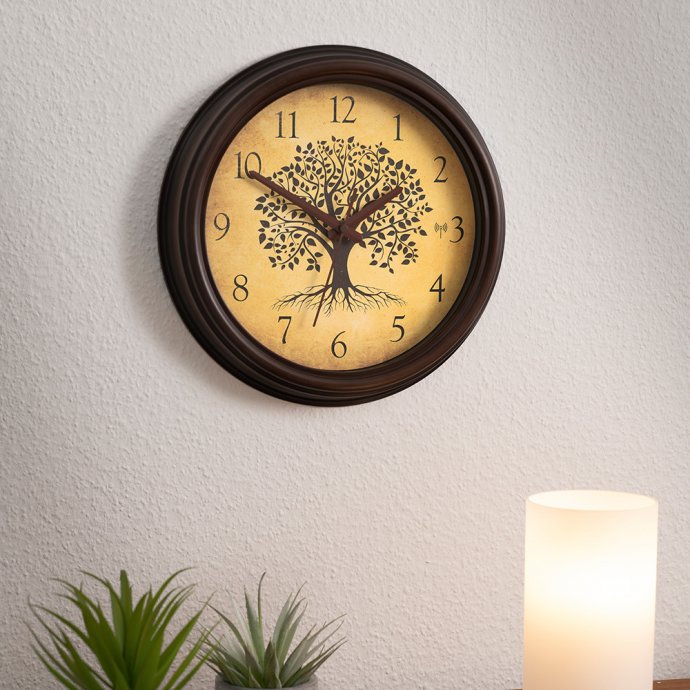 Horloge murale radio-pilotée « arbre de vie »