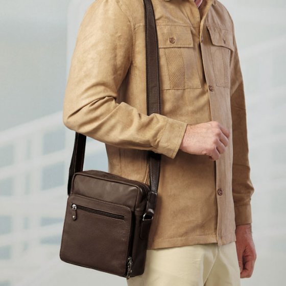 Sacoche homme élégante en cuir buffle