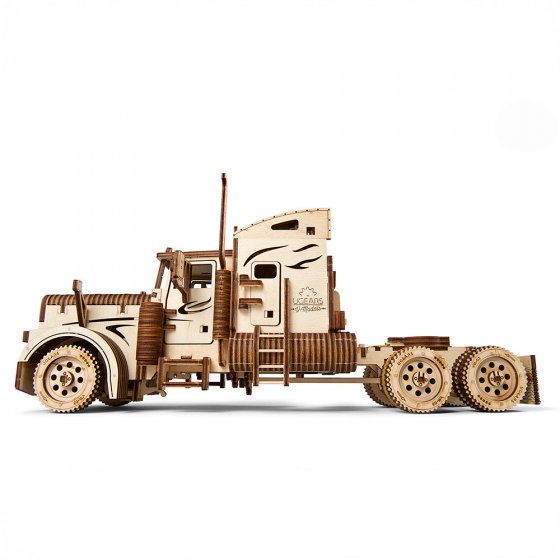 Modèle réduit en bois "truck" 