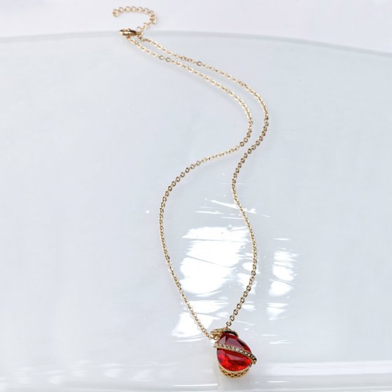 Collier avec pendentif "Victoria"