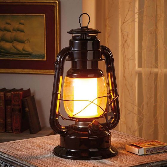 Lampe tempête avec effet de flamme 