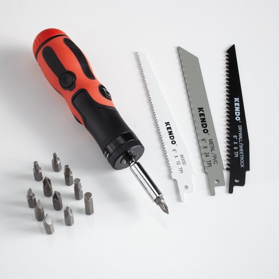 le kit de 17 outils 