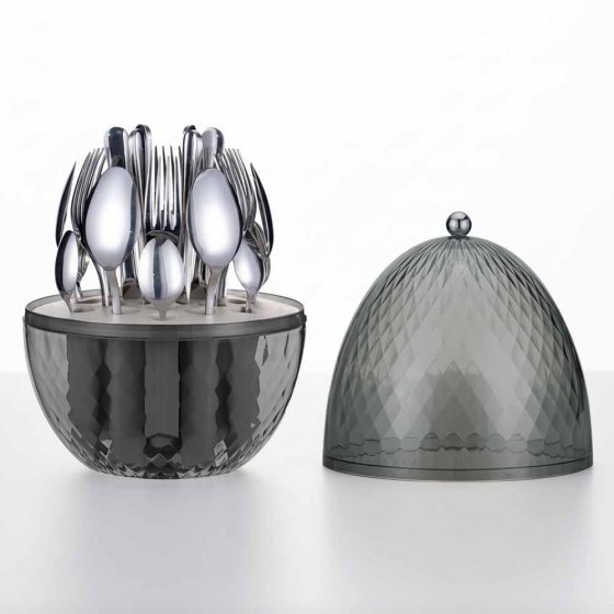 Set de couverts  "Saphir " dans un œuf 