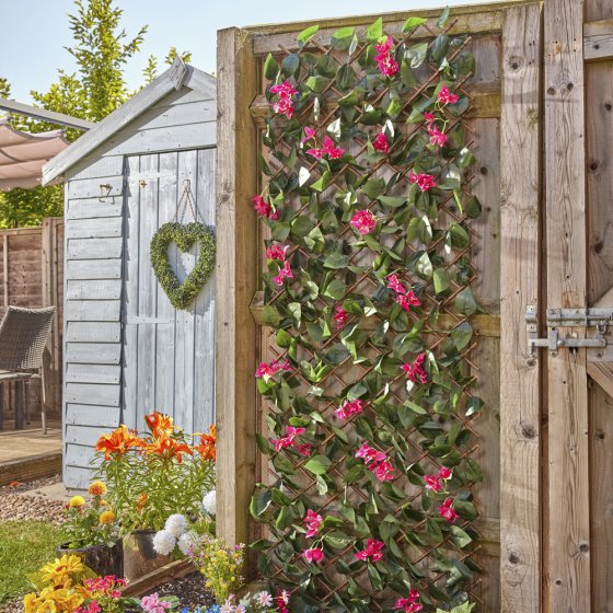 Clôture décorative flexible pour le printemps 