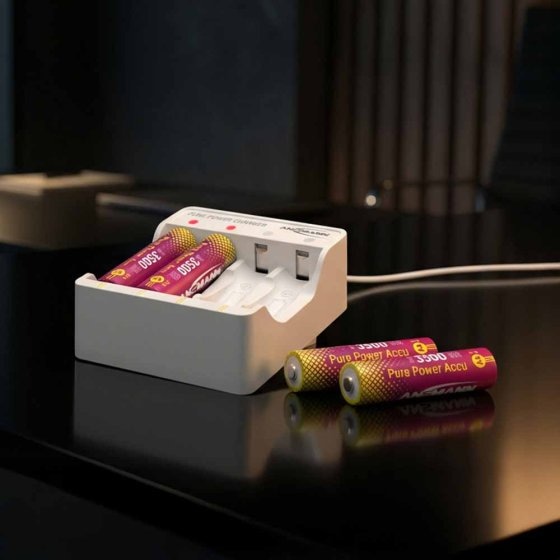 Piles rechargeables Pure Power 4xAAA avec module de recharge 