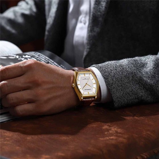 Montre pour homme avec bracelet en cuir 