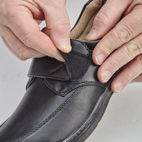 Chaussures confort à patte auto-agrippante et Confort sans lacet 
