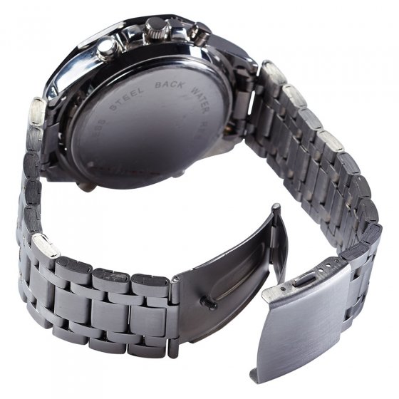 Chronographe multifonctions à cellules solaires