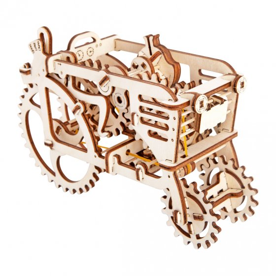 Maquette de bois  "tracteur" 