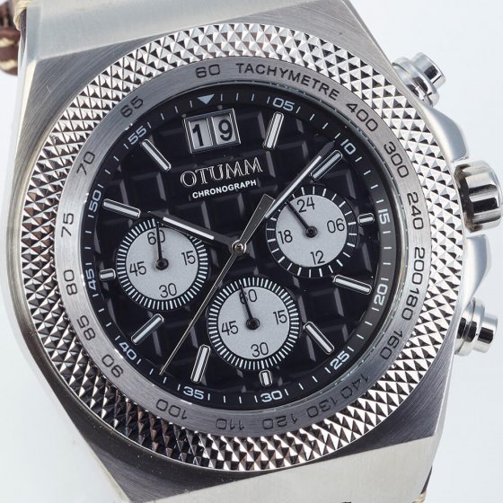 Chronographe Otumm  "Big Date" 