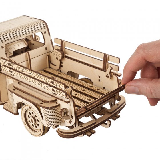 Maquette en bois camionnette
