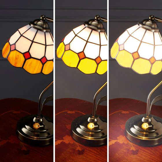Lampe de table style Tiffany 