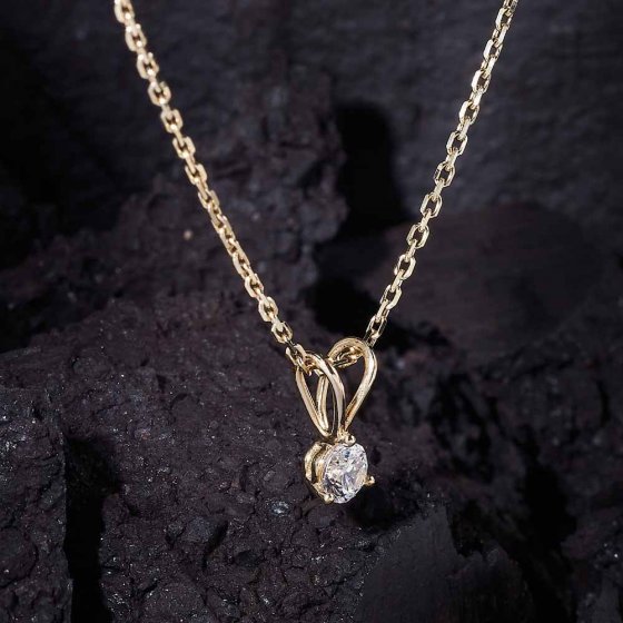 Collier or et diamant, 0,21 ct