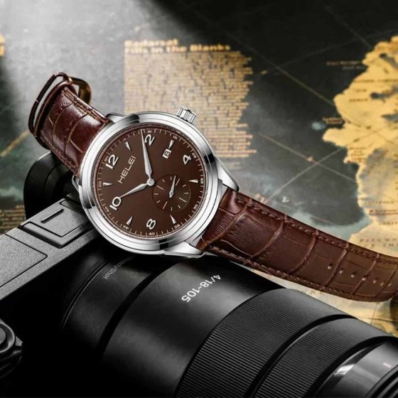 Montre pour homme avec bracelet en cuir 