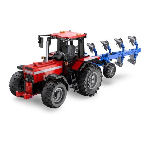 Tracteur RC CaDA 