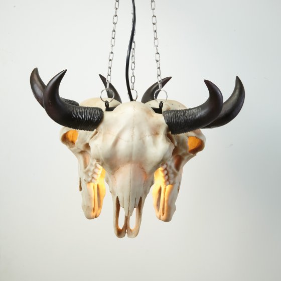 Lampe suspendue "crânes de Longhorn"