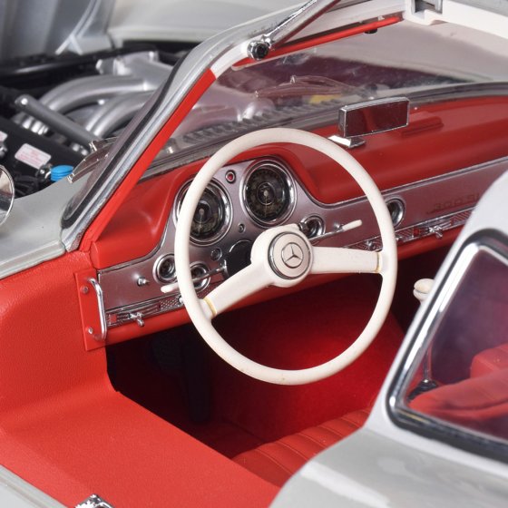Modélisme. Mercedes 300SL 