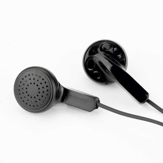 une mini-radio avec ses écouteurs 