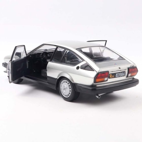 Alfa GTV6 1:18 