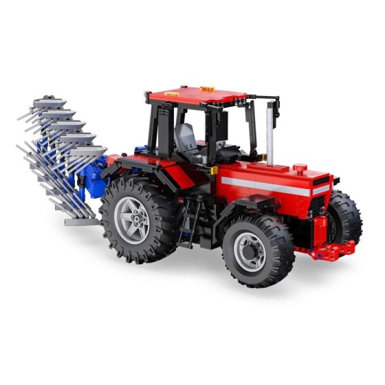 Tracteur RC CaDA 