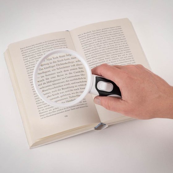 Lot de loupes avec éclairage