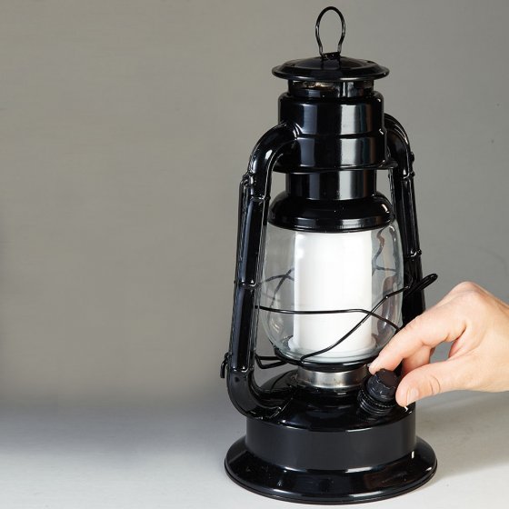 Lampe tempête avec effet de flamme 