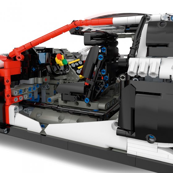 Grande maquette Audi R8 radiocommandée 
