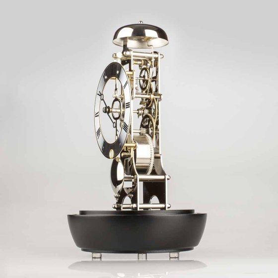 Horloge de table élégante avec cloche 