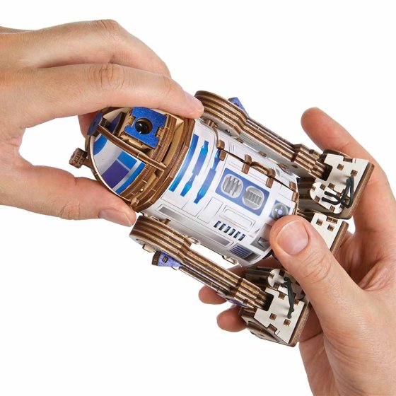 Maquette en bois de R2-D2 