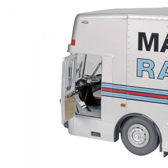 Transporteur de voitures de course "Martini" 