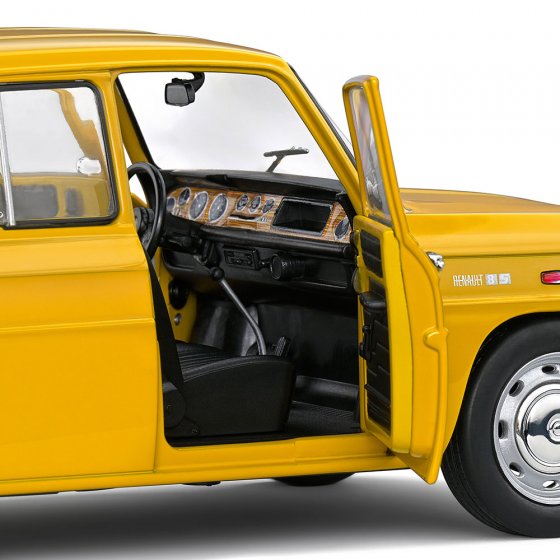 Renault 8S 