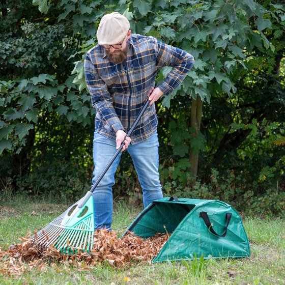 Collecteur de feuilles avec bord en tôle 
