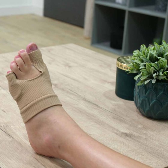 Séparateur d'orteils pour hallux valgus 